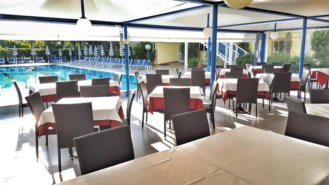 Hotel Alla Terrazza Bibione Kültér fotó