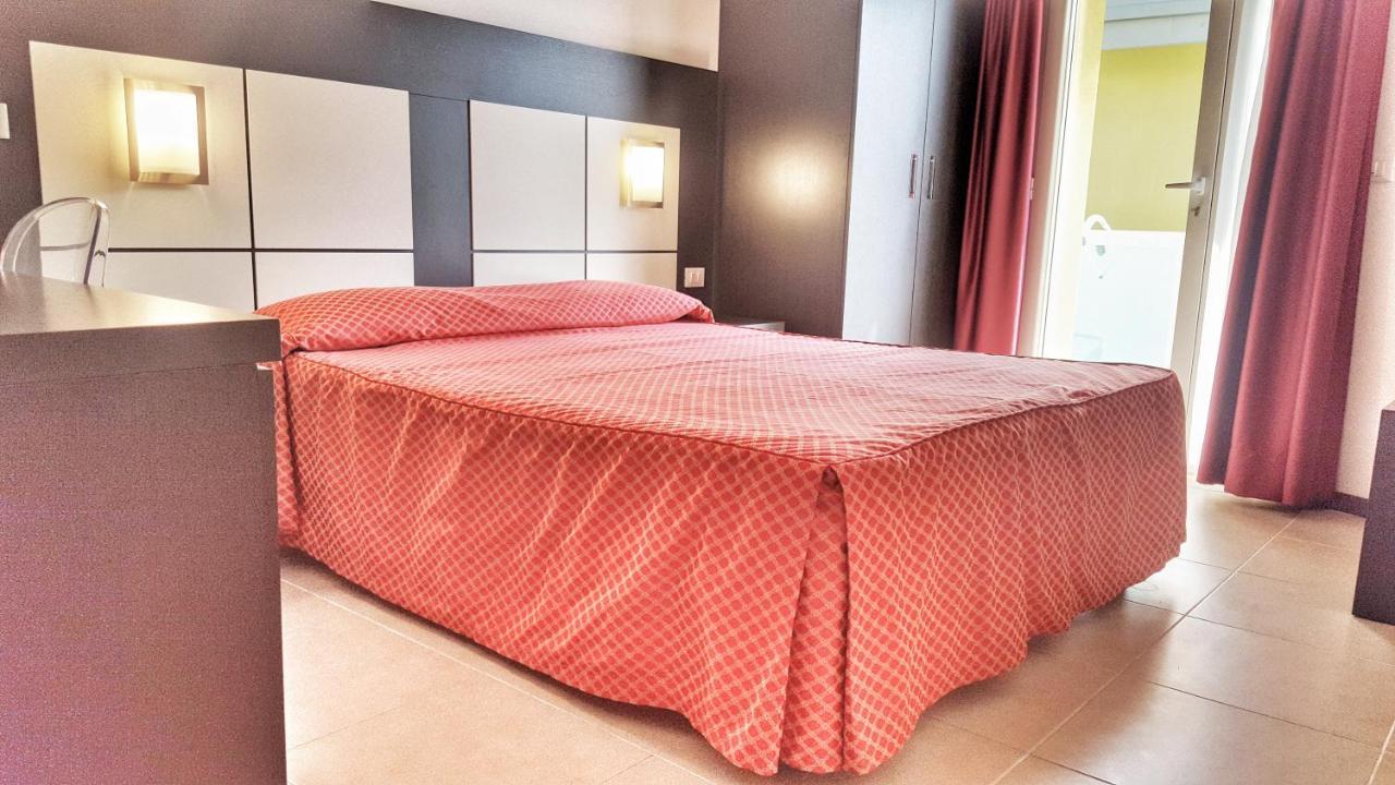 Hotel Alla Terrazza Bibione Kültér fotó